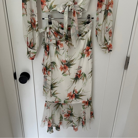 PatBO Floral Print Ruffle Wrap Set - Picture 9 of 16